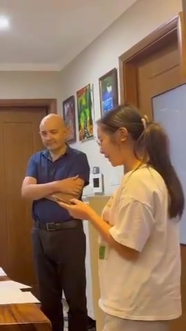 Buổi học kỹ năng nghiên cứu tại Hi-Rank