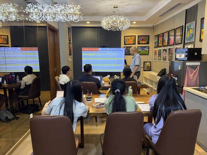 Buổi học kỹ năng viết luận & trích dẫn nguồn